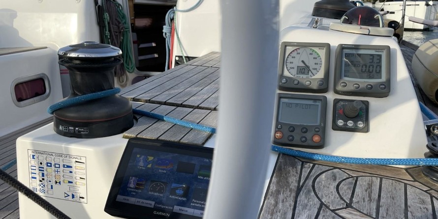 Dufour 40 Performance