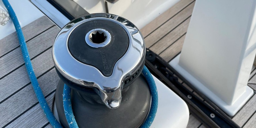 Dufour 40 Performance