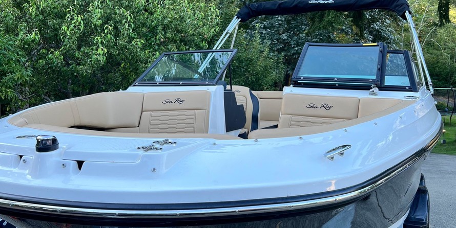 Sea Ray SPX 230