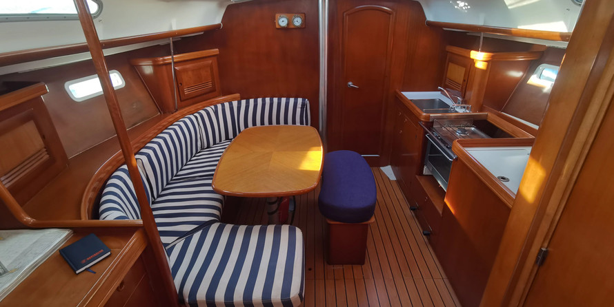 Beneteau Oceanis 393 Clipper