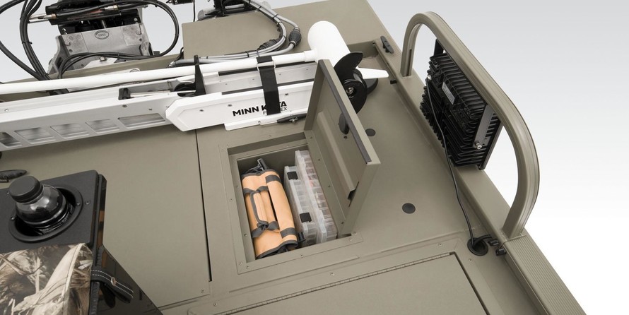 Tracker Grizzly 2072 CC Sportsman Kicker