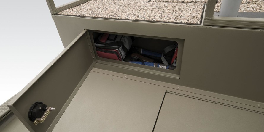 Tracker Grizzly 2072 CC Sportsman Kicker