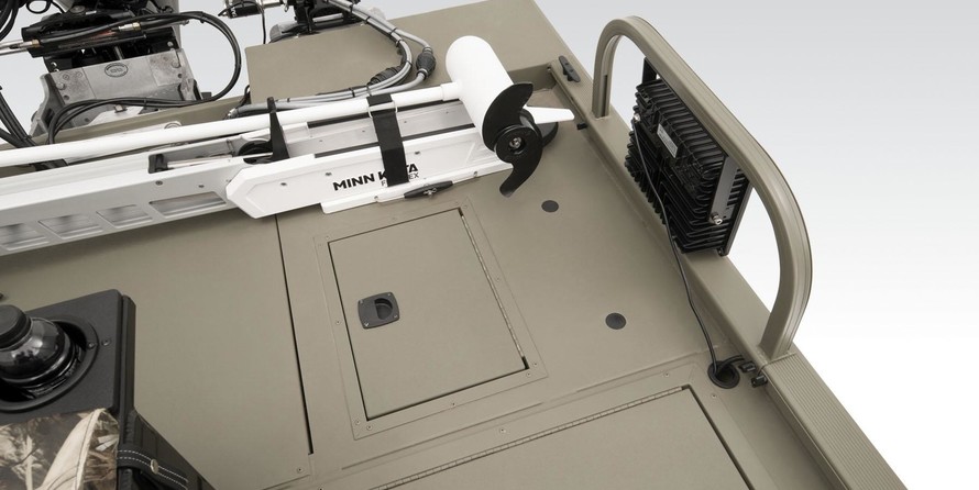 Tracker Grizzly 2072 CC Sportsman Kicker