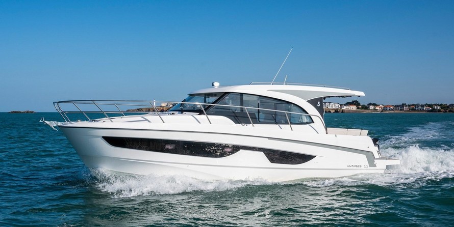 Beneteau Antares 11 OB