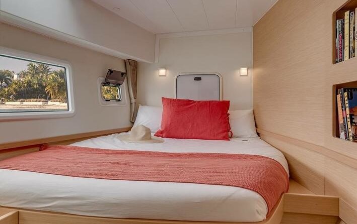 Lagoon 42 - 4 + 2 cab.