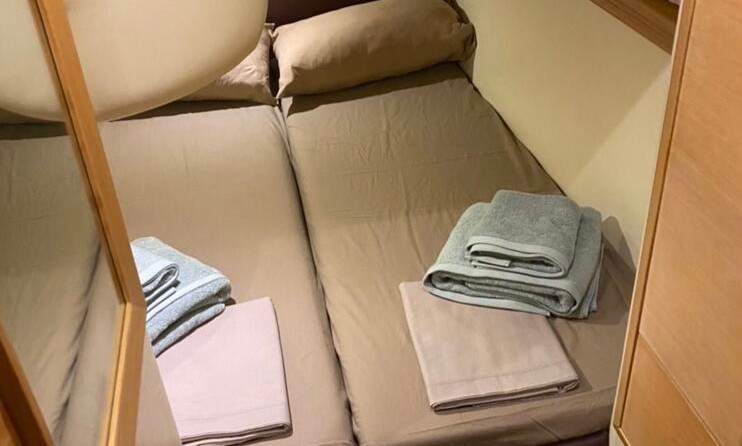 Airon marine 4300 t-top