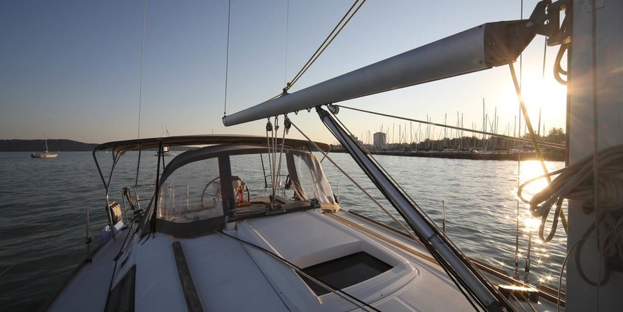 Beneteau Oceanis 37