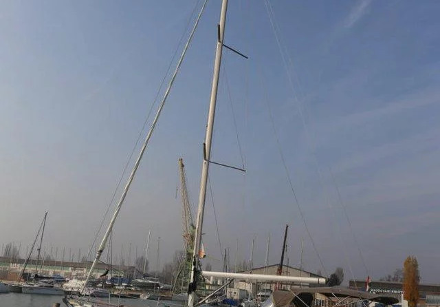 Beneteau Oceanis 37