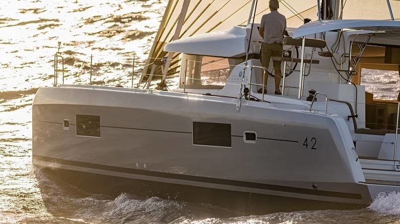 Lagoon 42 - 4 + 2 cab.