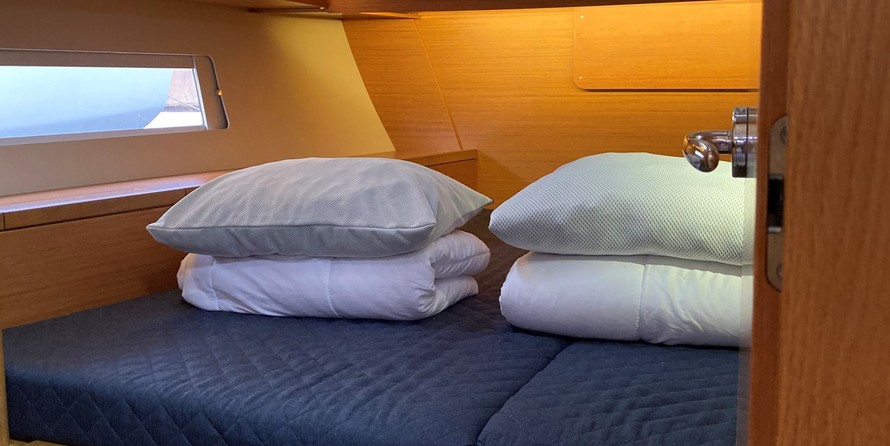 Dufour 470 - 5 + 1 cab.