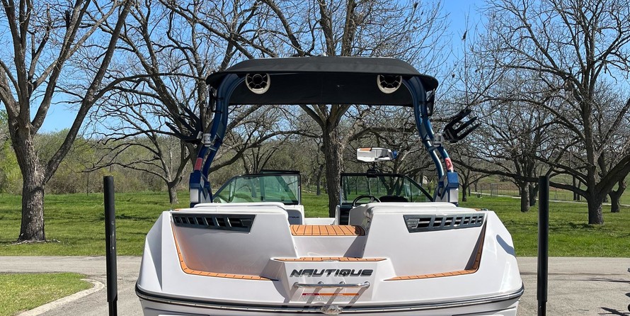 Super Air Nautique 210