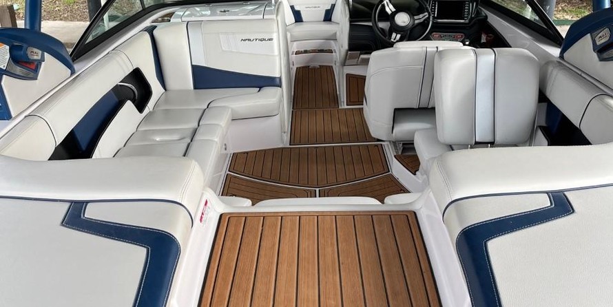 Super Air Nautique 210