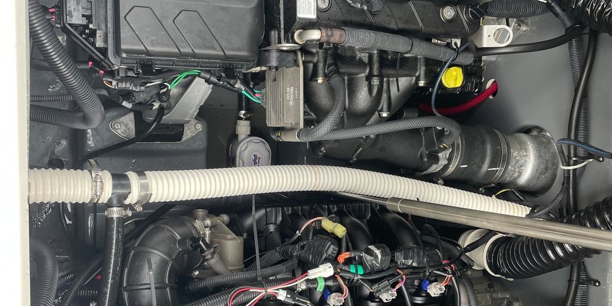 Yamaha 210 FSH Deluxe