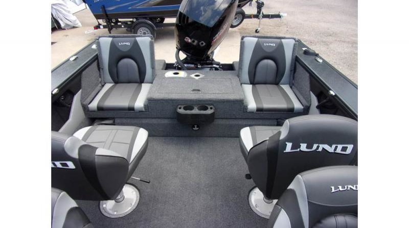 Lund Boats 1875 Crossover XS