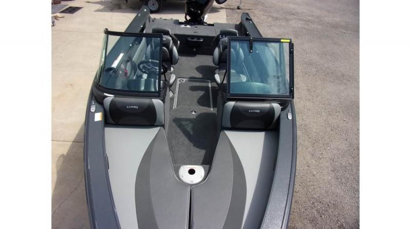 Lund Boats 1875 Crossover XS