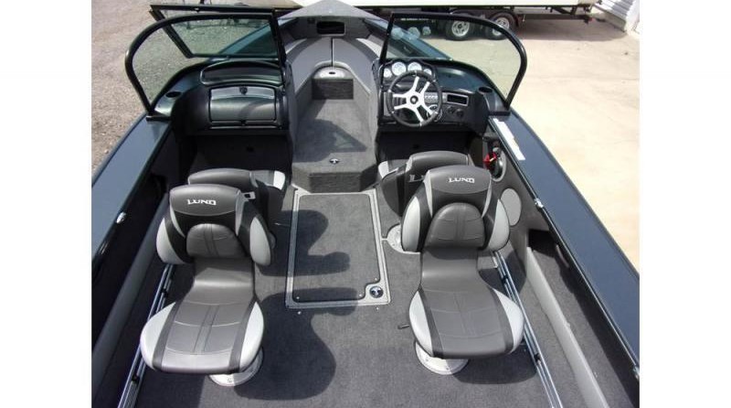 Lund Boats 1875 Crossover XS