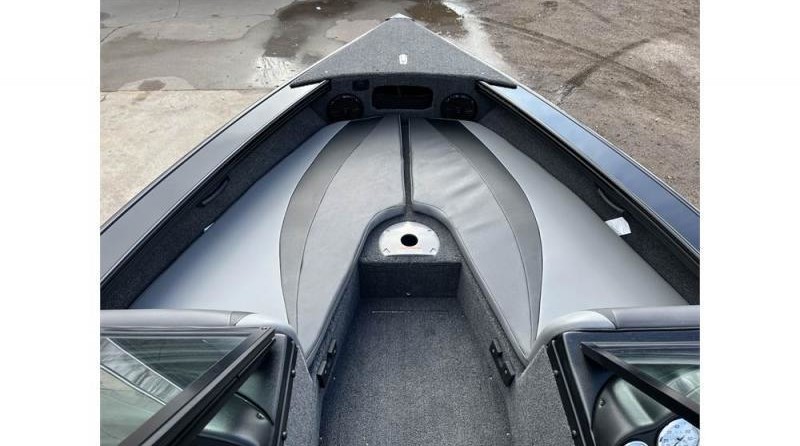 Lund Boats 1875 Crossover XS