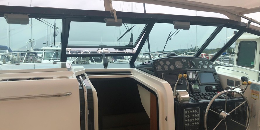 Tiara 3500 open hardtop