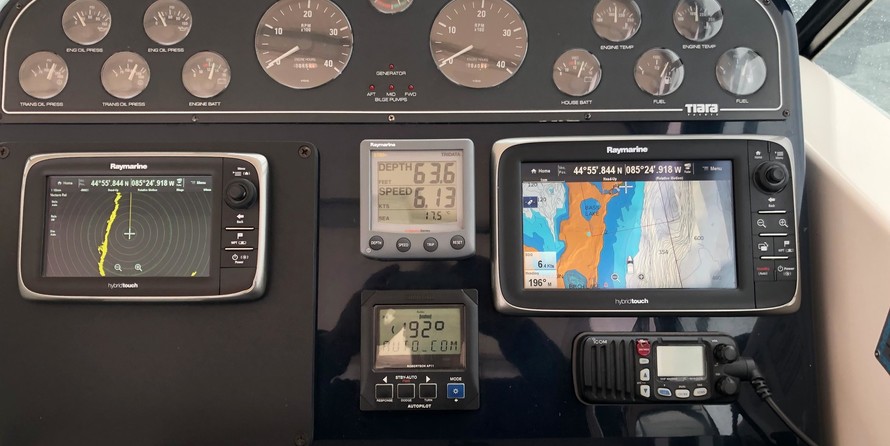 Tiara 3500 open hardtop