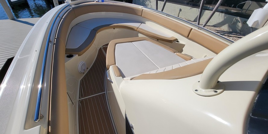 Chris-Craft Catalina 34