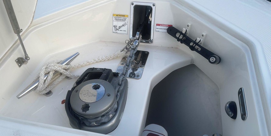 Boston Whaler 380 Outrage