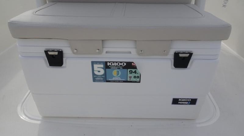 Boston Whaler 210 Montauk