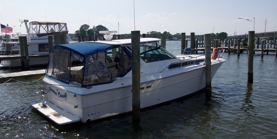 Sea ray 390 express cruiser