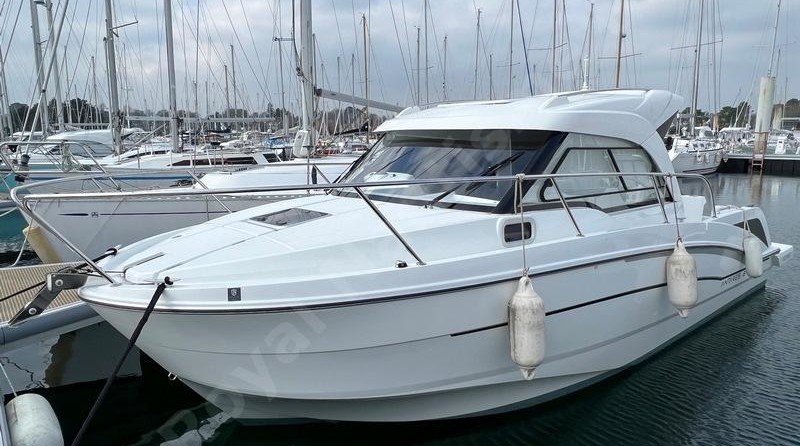 Beneteau Antares 8 OB