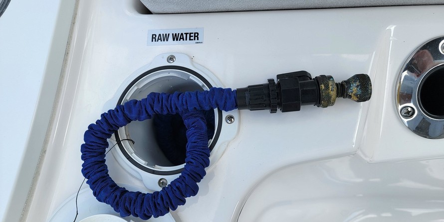 228 Sea Fox Commander