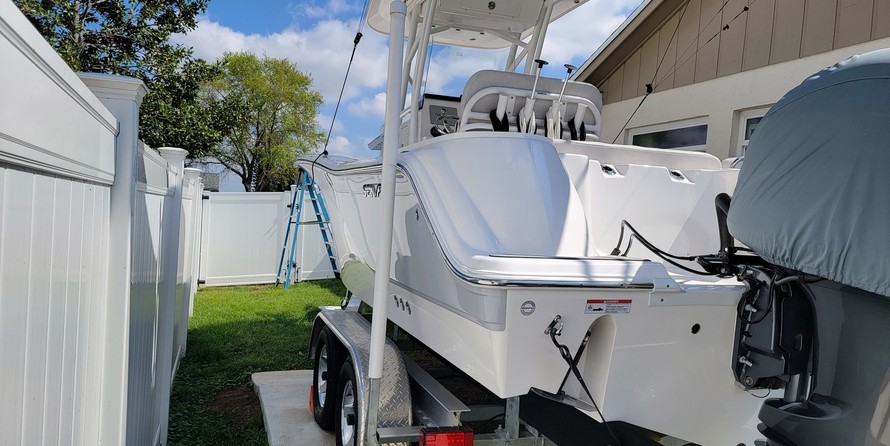 228 Sea Fox Commander