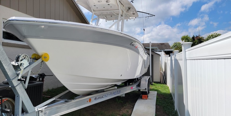 228 Sea Fox Commander