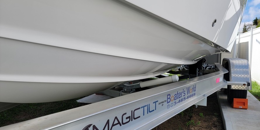 228 Sea Fox Commander