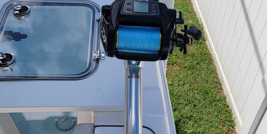 228 Sea Fox Commander