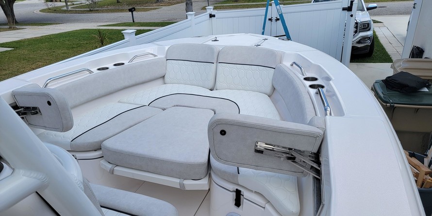 228 Sea Fox Commander