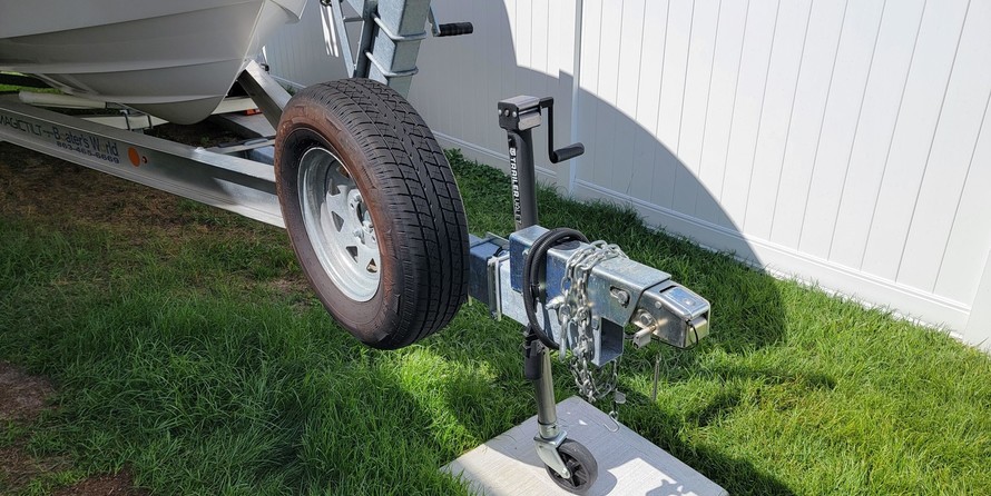 228 Sea Fox Commander