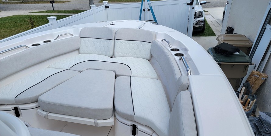 228 Sea Fox Commander