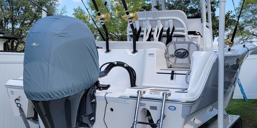 228 Sea Fox Commander