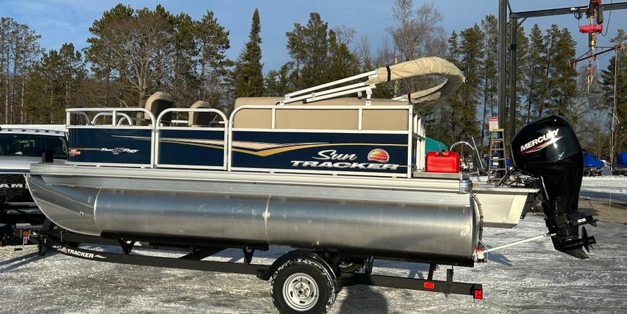 Sun Tracker Bass Buggy 16 DLX ET