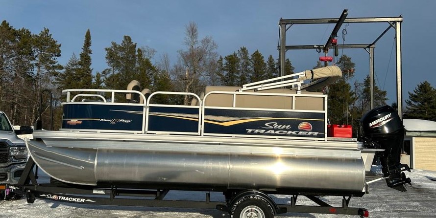 Sun Tracker Bass Buggy 16 DLX ET