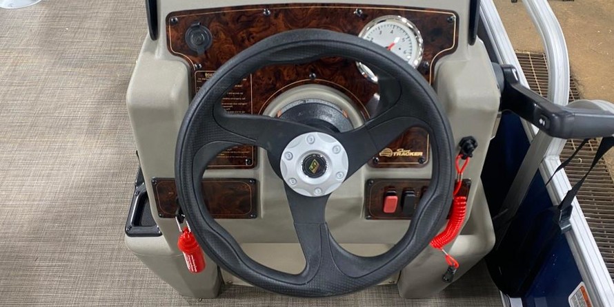 Sun Tracker Bass Buggy 16 DLX ET