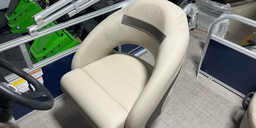 Sun Tracker Bass Buggy 16 DLX ET