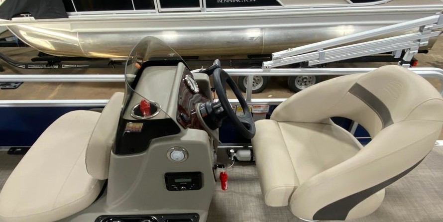 Sun Tracker Bass Buggy 16 DLX ET