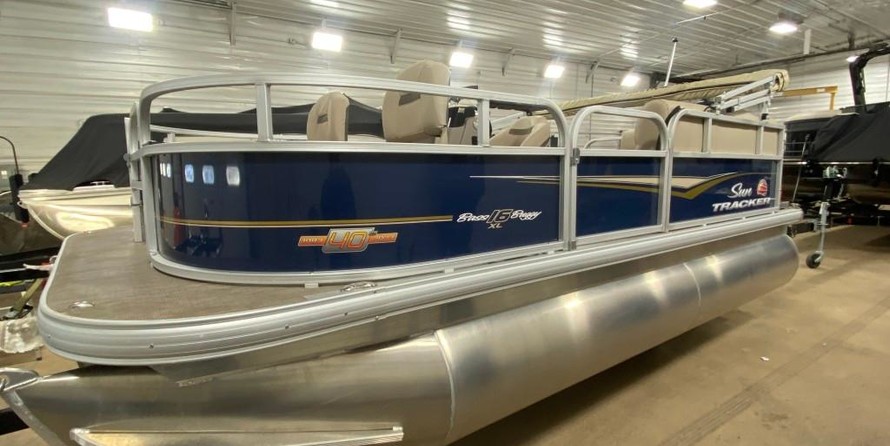Sun Tracker Bass Buggy 16 DLX ET