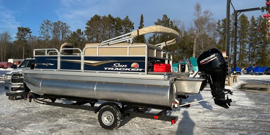 Sun Tracker Bass Buggy 16 DLX ET