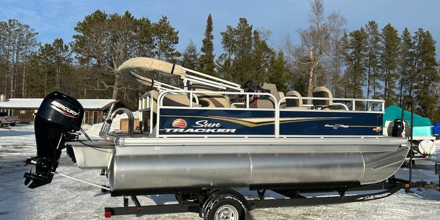 Sun Tracker Bass Buggy 16 DLX ET