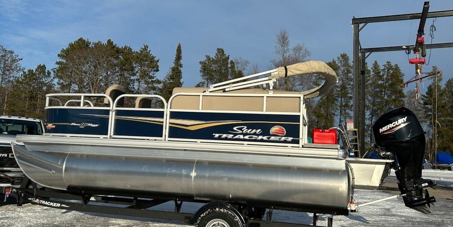 Sun Tracker Bass Buggy 16 DLX ET