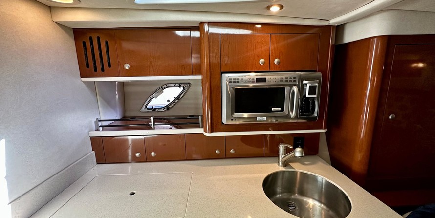 Sea Ray 330 Sundancer