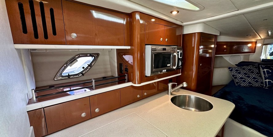 Sea Ray 330 Sundancer