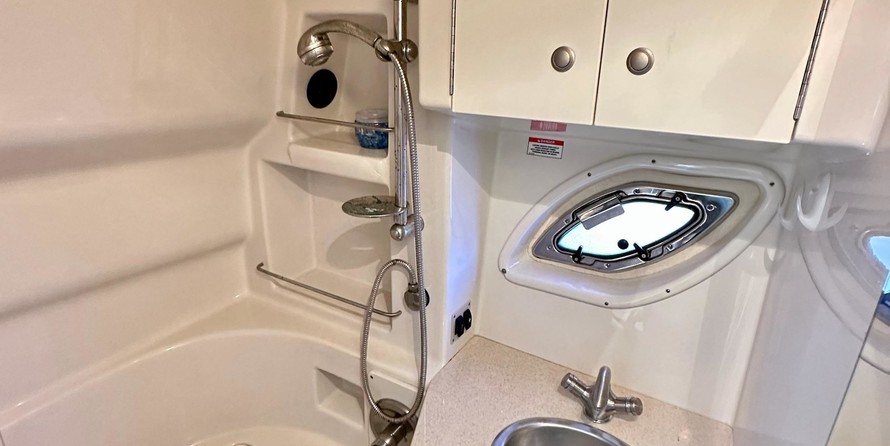 Sea Ray 330 Sundancer