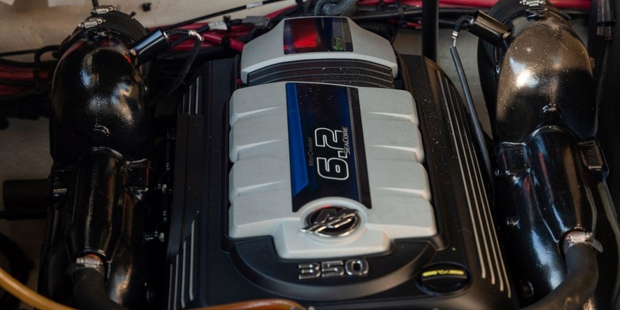 Sea Ray SLX 280